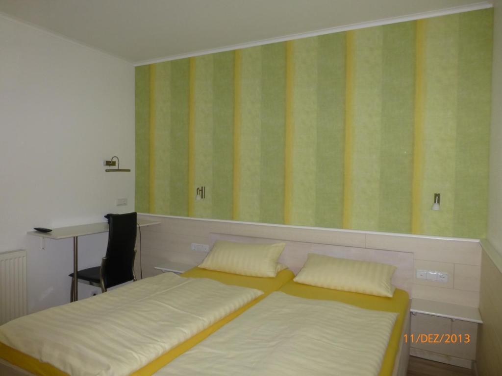 Hotel Ruestersieler Hof Wilhelmshaven Room photo